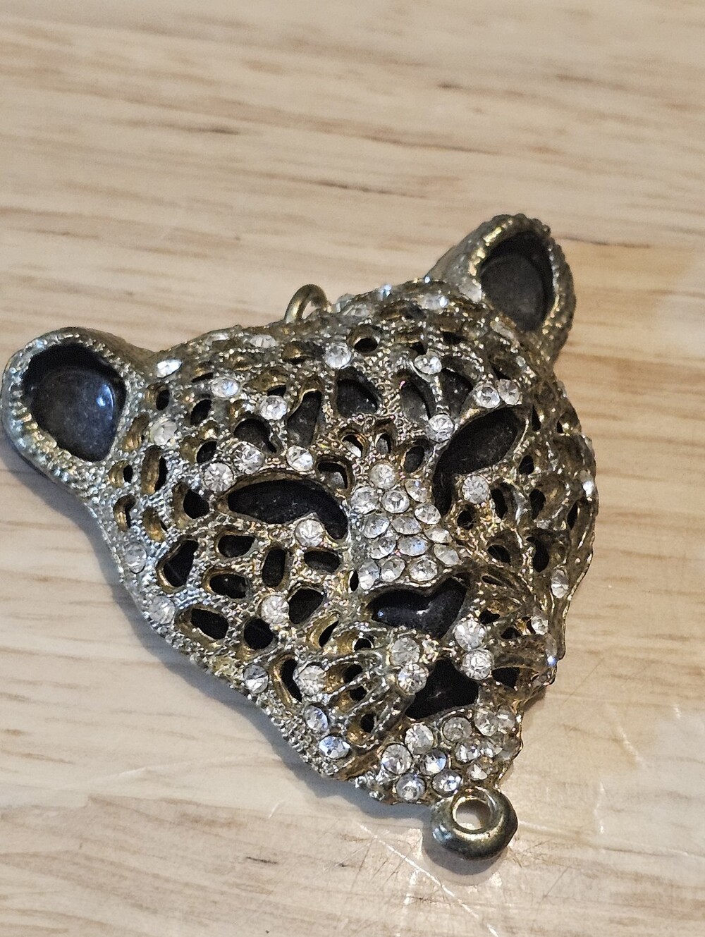 Rhinestone Leopard Head Pendant